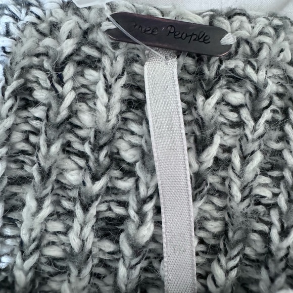 Free People Gray Textured Women's Sweater - Picture 7 of 7